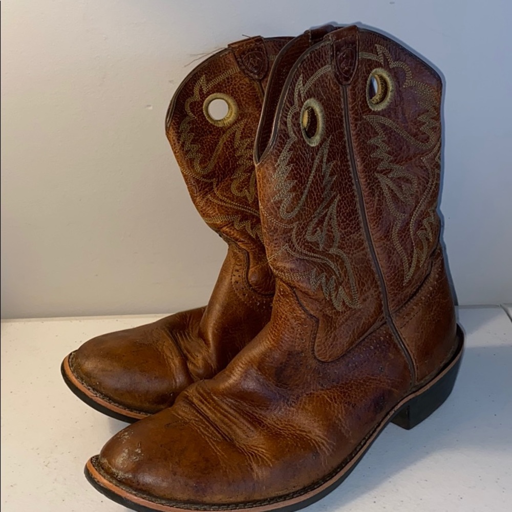 Ariat cowboy boots